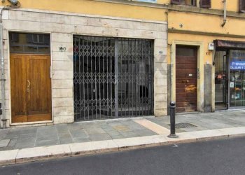 Edificio all\'aperto - Negozio Strada massimo D'Azeglio
 
100, Parma - foto 1