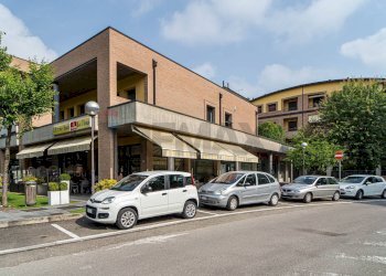 Edificio all\'aperto - Ufficio via Enrico Berlinguer
 
5, Sant'Ilario d'Enza - foto 1
