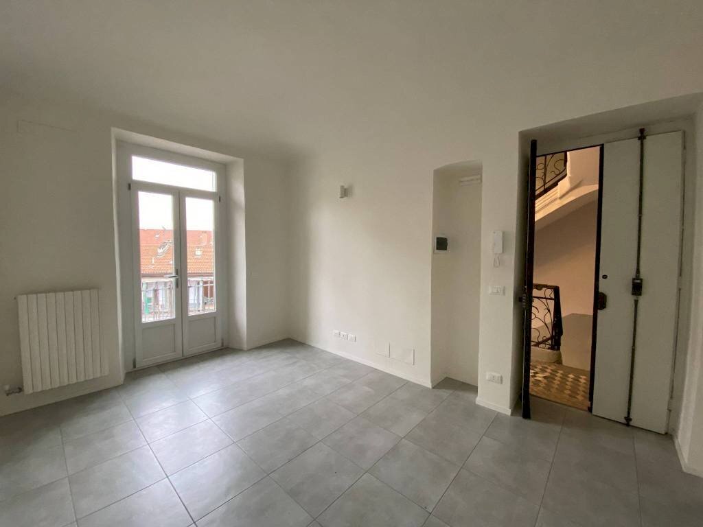 Stanza non arredata - Four-room apartment via Cossila, 12, Torino (neighborhood Vanchiglietta) - photo 3