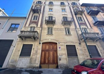 Facciata - Quadrilocale via Cossila, 12, Torino (zona Vanchiglietta) - foto 1