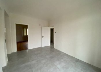 Stanza non arredata - Quadrilocale via Cossila, 12, Torino (zona Vanchiglietta) - foto 2