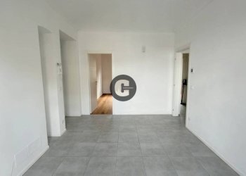 Soggiorno - Four-room apartment via Cossila, 12, Torino (neighborhood Vanchiglietta) - photo 5