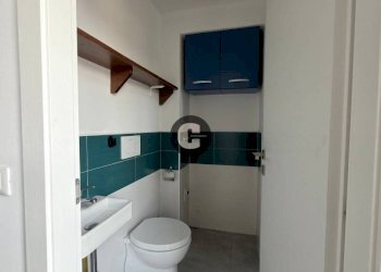 Bagno - Four-room apartment via Cossila, 12, Torino (neighborhood Vanchiglietta) - photo 15