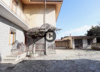 Cortile interno - Independent house via Montenero, 16, Volpiano - photo 11