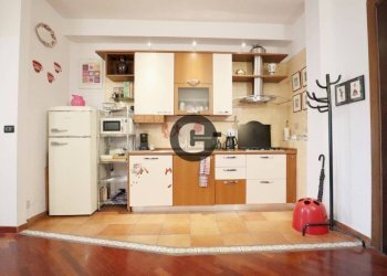 Soggiorno - Bilocale via Bligny, 15, Torino (zona Centro) - foto 9