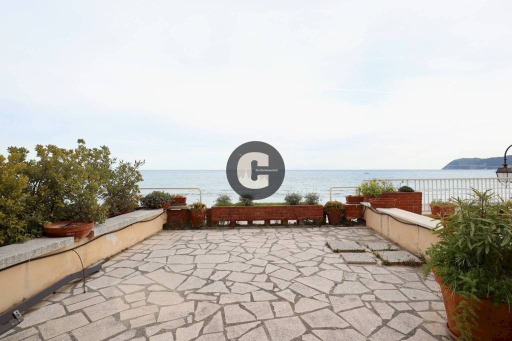 Terrazzo - Apartment Passeggiata Luigi Cadorna, 60, Alassio - photo 1