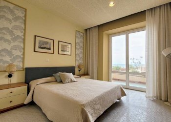 Camera da letto - Appartamento Passeggiata Luigi Cadorna, 60, Alassio - foto 13