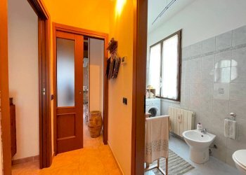 Corridoio - Three-room apartment via Roma, 14, Trezzano Rosa - photo 35