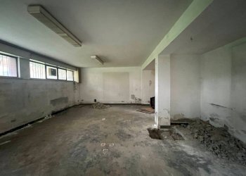 Magazzino - Office via Alessandro Manzoni, 12, Vimercate - photo 7