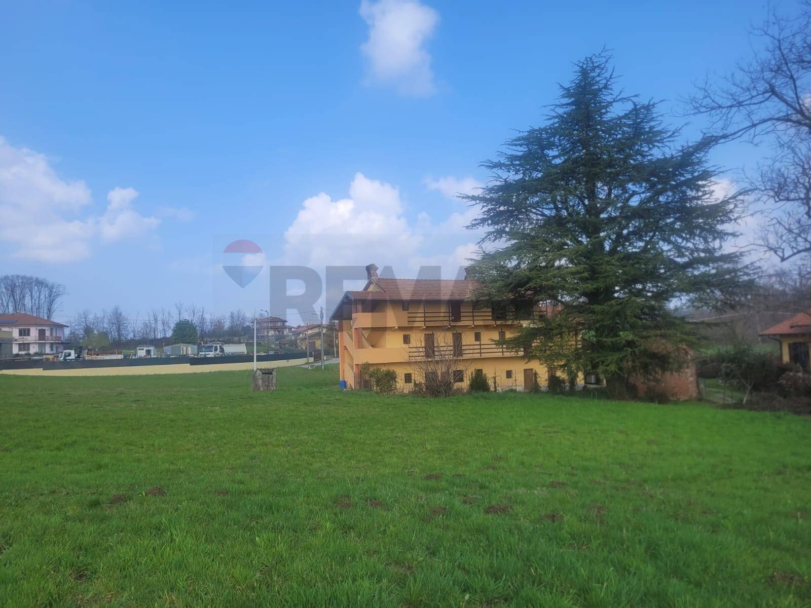 Giardino - Casa indipendente Divignano - foto 1