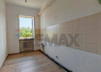 Stanza vuota - Three-room apartment VIA SAN ROCCO
53, Vergiate - photo 12