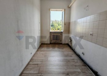 Stanza vuota - Three-room apartment VIA SAN ROCCO
53, Vergiate - photo 14