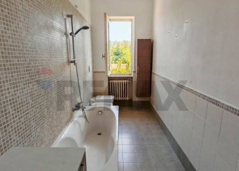 Bagno - Three-room apartment VIA SAN ROCCO
53, Vergiate - photo 20