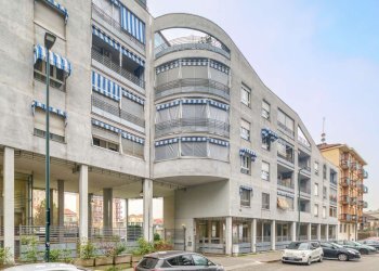 dsc01458 - Quadrilocale via Strambino, 9/B, Torino - foto 1