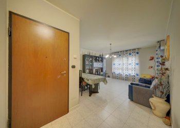 dsc01321_2_3_4_5 - Quadrilocale via Strambino, 9/B, Torino - foto 4