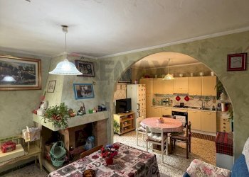 Sala da pranzo - Trilocale via Saffi
 
3, Sassari - foto 4