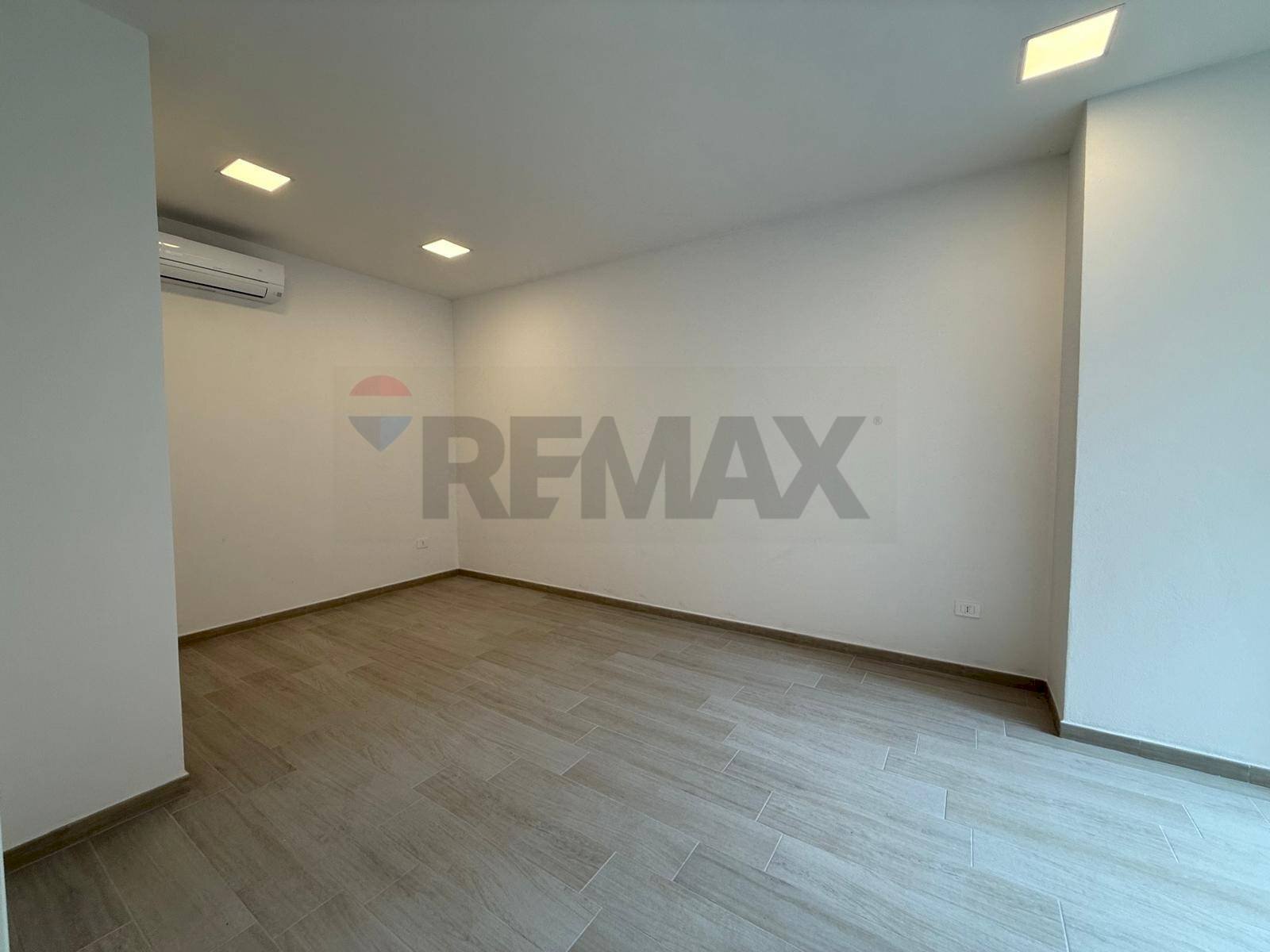 Stanza vuota - Office Via Don Minzoni
15/B, Sassari - photo 3