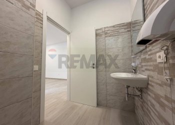 Bagno - Office Via Don Minzoni
 
15/B, Sassari - photo 13