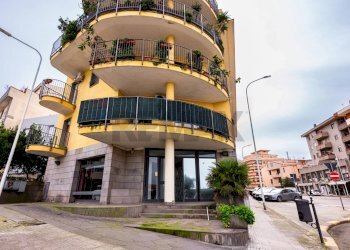 Edificio all\'aperto - Locale Commerciale Via Degli Astronauti
snc, Sassari - foto 2