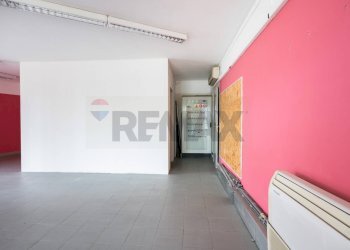 Stanza vuota - Locale Commerciale Via Degli Astronauti
snc, Sassari - foto 4