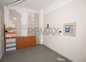 Stanza vuota - Locale Commerciale Via Degli Astronauti
snc, Sassari - foto 6