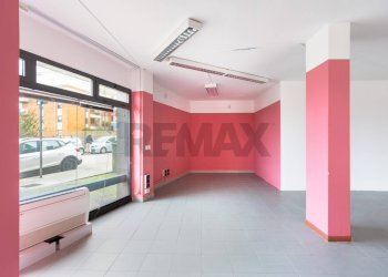 Stanza vuota - Locale Commerciale Via Degli Astronauti
snc, Sassari - foto 15