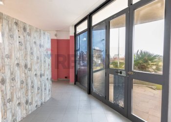 Hall / corridoio - Locale Commerciale Via Degli Astronauti
snc, Sassari - foto 17