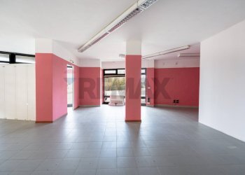 Stanza vuota - Locale Commerciale Via Degli Astronauti
snc, Sassari - foto 19