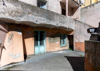 Edificio all\'aperto - Casa semi indipendente Via Roma
 
6, Osilo - foto 23