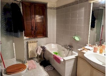 Bagno - Trilocale all'asta via Ursone da Sestri, 16, Genova (zona Sestri Ponente) - foto 4