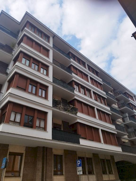 Facciata - Ufficio via della Brunella, 1, Varese - foto 2