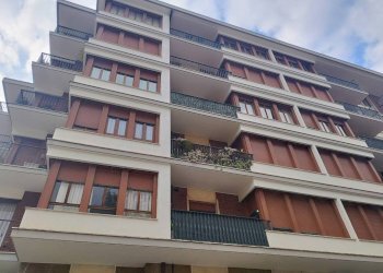 Facciata - Ufficio via della Brunella, 1, Varese - foto 1