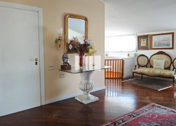 Foto 3 - Attic Via Palmarini Togliatti
 
30, Bellante - photo 3