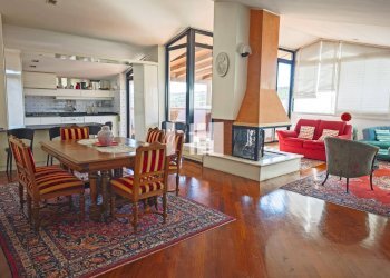 Foto 5 - Attic Via Palmarini Togliatti
 
30, Bellante - photo 5