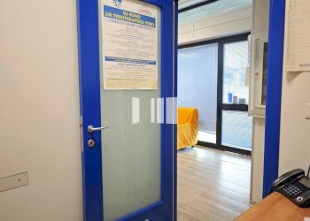 Foto 3 - Locale Commerciale Via Ippolito Nievo
 
37, Giulianova - foto 3