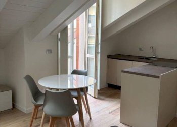 Salone - Two-room apartment via Nizza, 31, Torino (neighborhood San Salvario) - photo 10