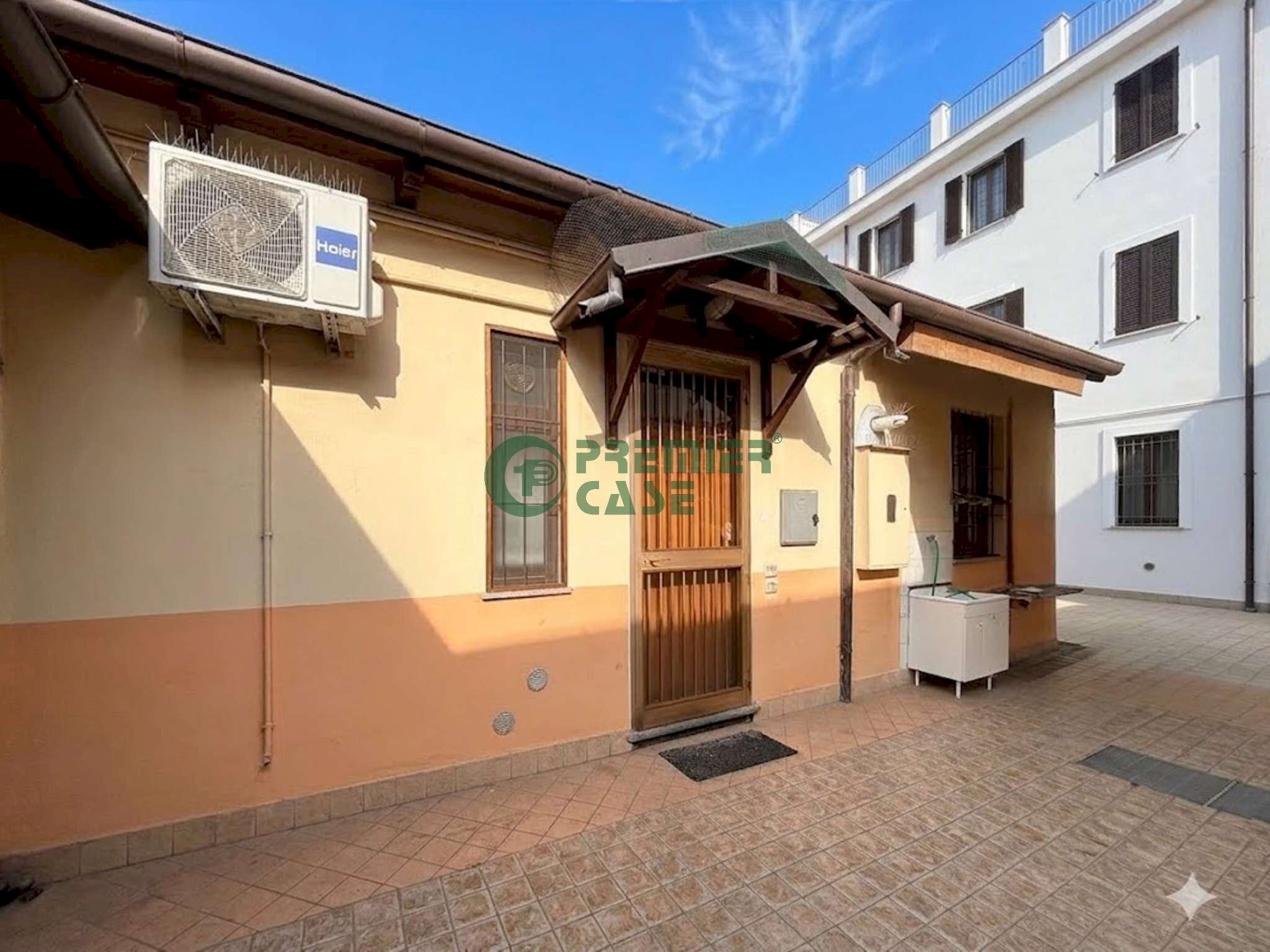 image00066 - One-room apartment via Cigna, 134, Torino (neighborhood Barriera Milano) - photo 3