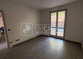 Camera da letto - Four-room apartment via Commenda, 34, Volpiano - photo 11