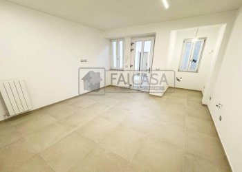 Soggiorno - Appartamento via Abate Pietro Chanoux, 12/17, Torino (zona Pozzo Strada) - foto 5