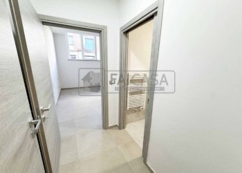 Disimpegno - Appartamento via Abate Pietro Chanoux, 12/17, Torino (zona Pozzo Strada) - foto 7