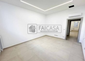 Camera da letto - Appartamento via Abate Pietro Chanoux, 12/17, Torino (zona Pozzo Strada) - foto 10