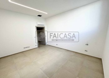 Camera da letto - Appartamento via Abate Pietro Chanoux, 12/17, Torino (zona Pozzo Strada) - foto 11