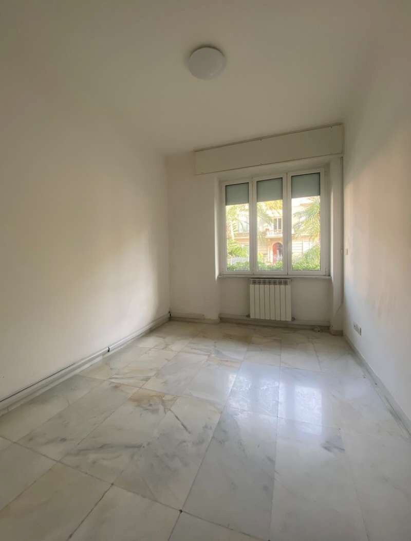 Interni - Quadrilocale viale Nicola Arata, Chiavari - foto 3