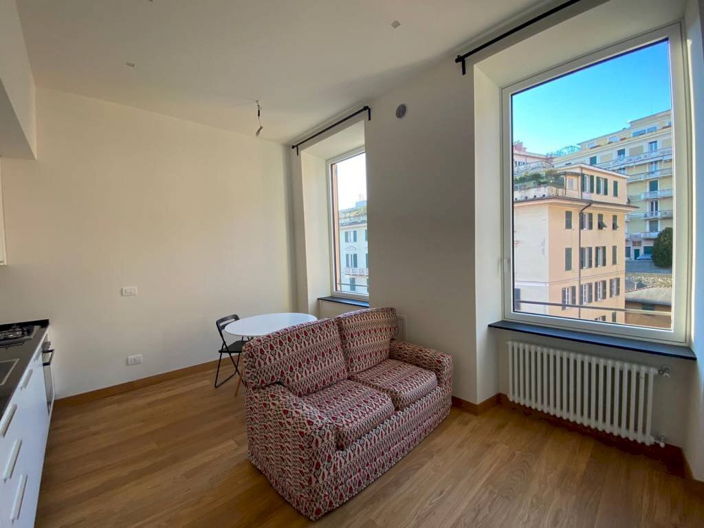 SALA - Bilocale via Palestro, Genova (zona Castelletto) - foto 1