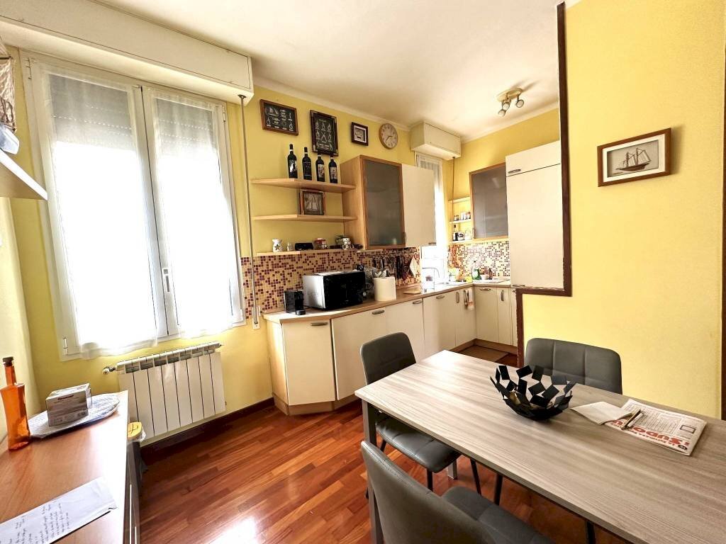 CUCINA - Three-room apartment viale Teano, Genova (neighborhood Quarto) - photo 2