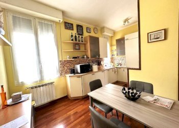 CUCINA - Trilocale viale Teano, Genova (zona Quarto) - foto 2