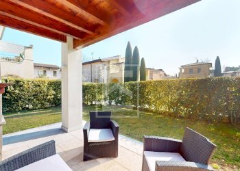 Porticato - Villa via degli Atleti Azzurri
 
19, Manerba del Garda - foto 1