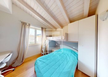 Camera matrimoniale arredata - Villa via degli Atleti Azzurri
 
19, Manerba del Garda - foto 16