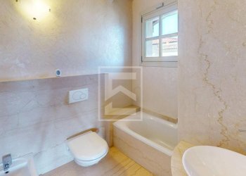 Bagno zona notte - Villa via degli Atleti Azzurri
 
19, Manerba del Garda - foto 23