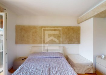 Camera padronale - Villa via degli Atleti Azzurri
 
19, Manerba del Garda - foto 28